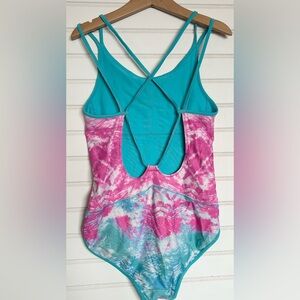 IVIVVA by LULULEMON girls size 12 bathing suit
